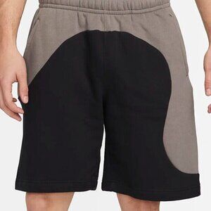Nike Men's Tan Black Sportswear Color Clash Fleece Athletic Shorts Size M